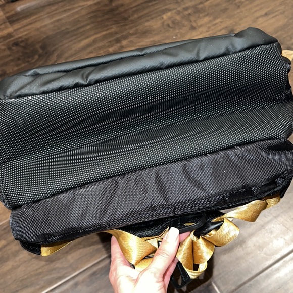 Original Penguin by Munsingwear Black Gold Backpack Travel Laptop Bag - Picture 12 of 13